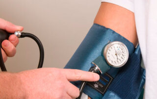 La importancia de los reconocimientos médicos laborales - Novagés