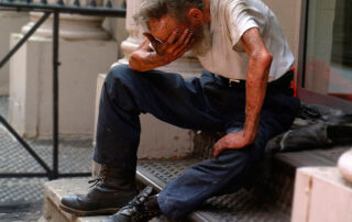 Sobreesfuerzos físicos como causa de baja laboral - Novagés