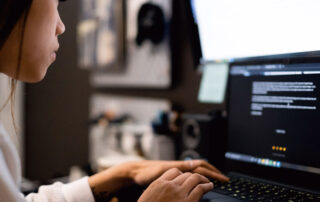 IA y estrés laboral, riesgo y oportunidad Novagés